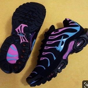 Meet your Posher, Anita